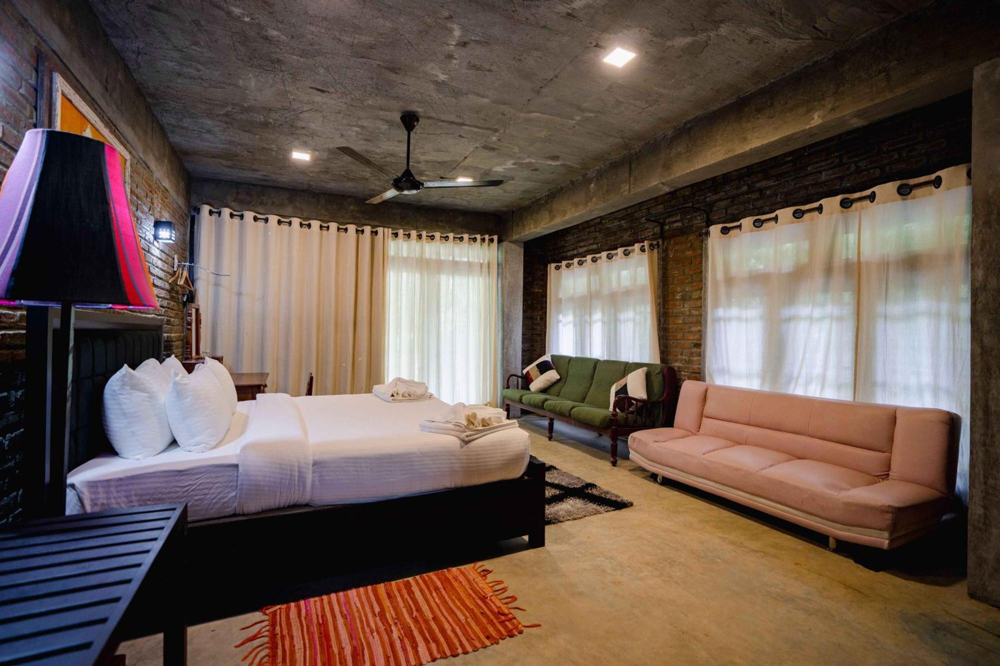 Aayu Hanthana Boutique Hotel كاندي المظهر الخارجي الصورة