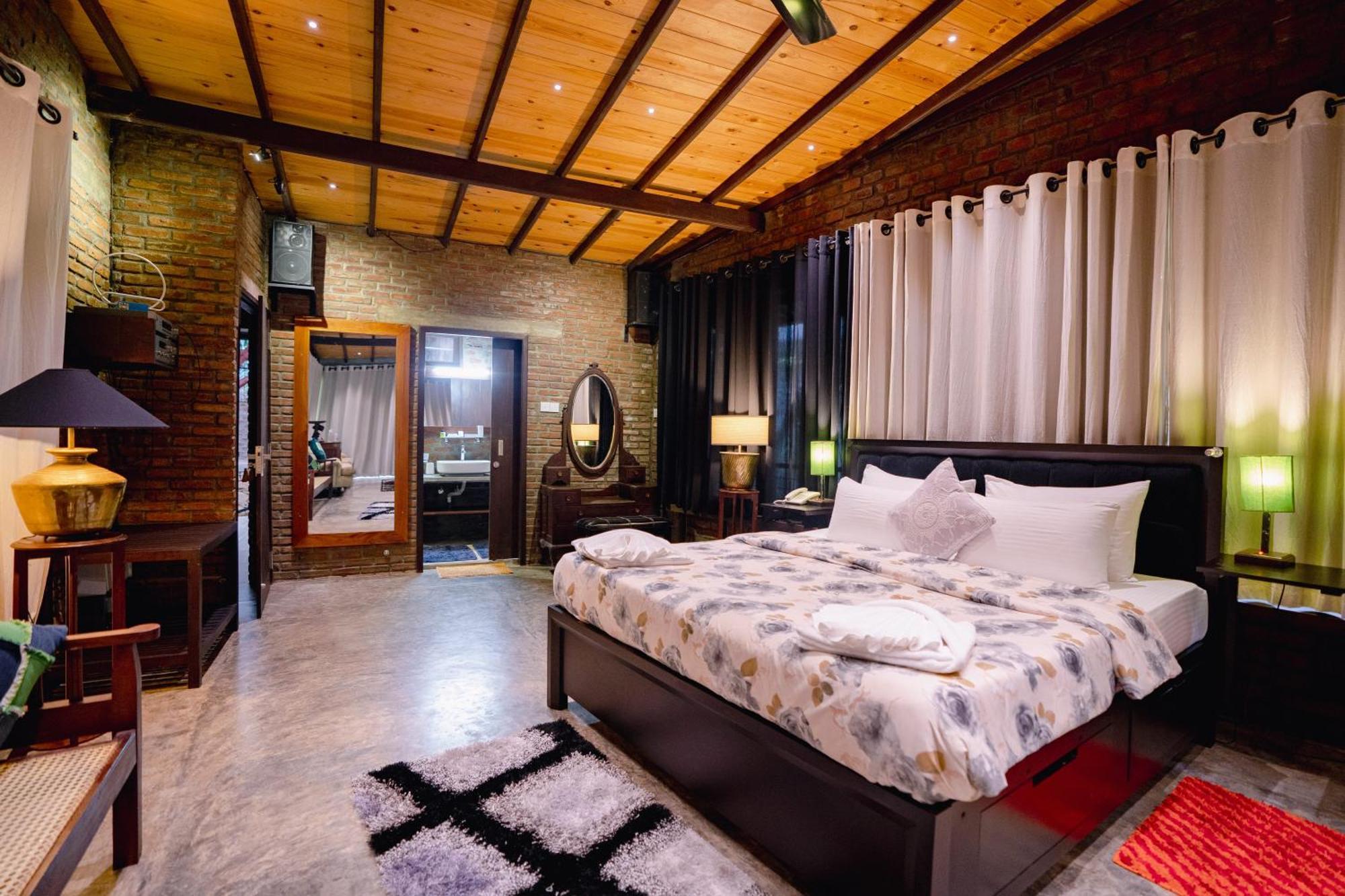 Aayu Hanthana Boutique Hotel كاندي المظهر الخارجي الصورة