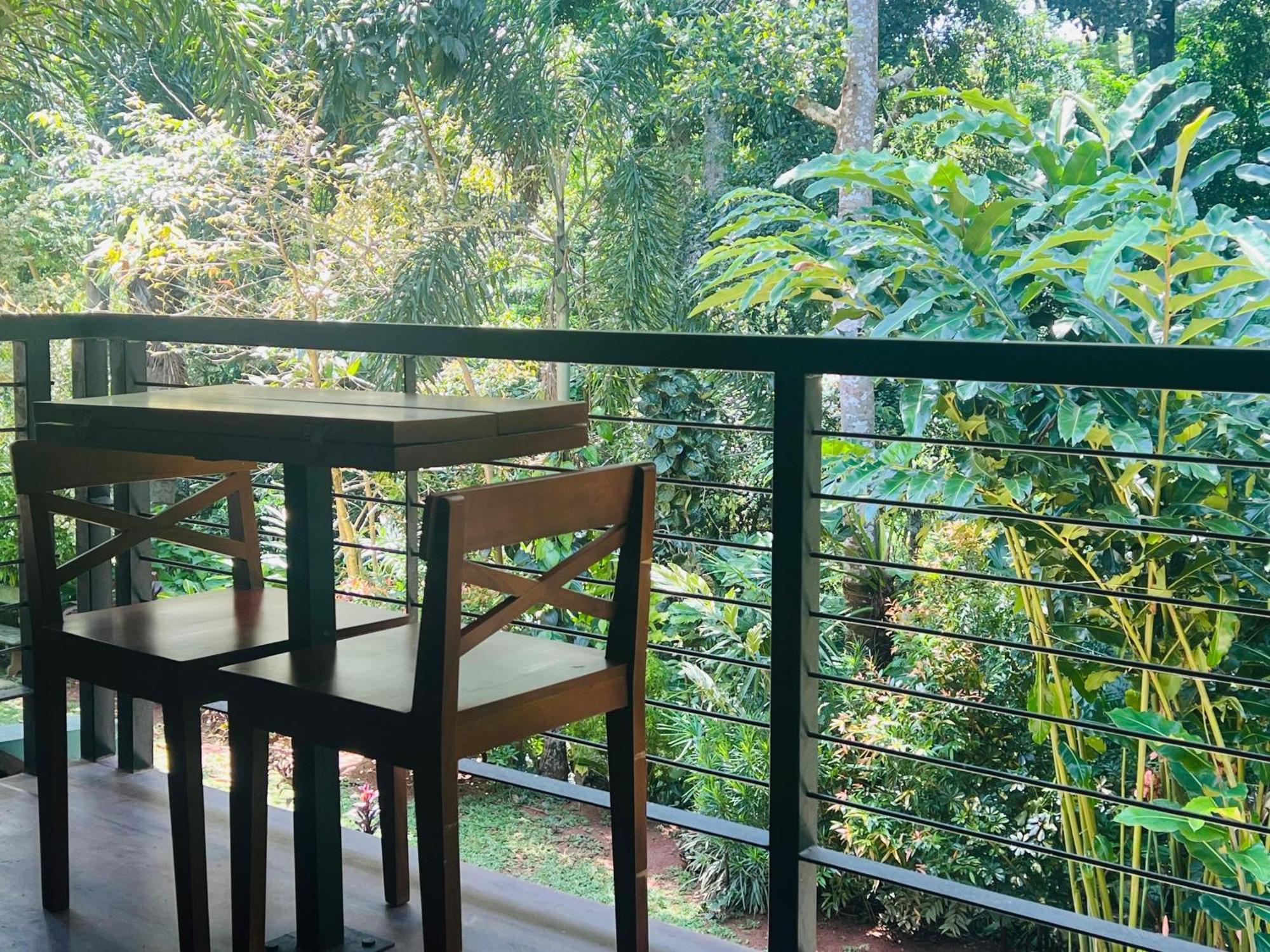 Aayu Hanthana Boutique Hotel كاندي المظهر الخارجي الصورة
